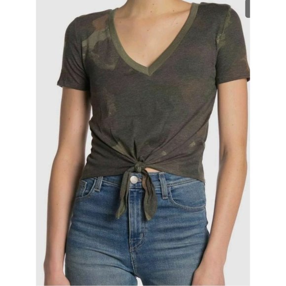Alternative Short Sleeve V-Neck Front Tie Camo Top Size L - Picture 2 of 7